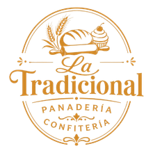 Logotipo dorado de la panader&iacute;a con la inscripci&oacute;n &ldquo;La Tradicional Panader&iacute;a Confiter&iacute;a&rdquo; e iconos de pan, trigo y pasteler&iacute;a.