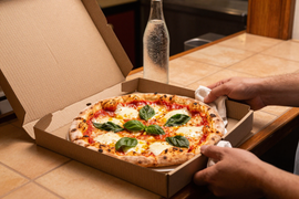 Pizza da asporto pronta per il ritiro