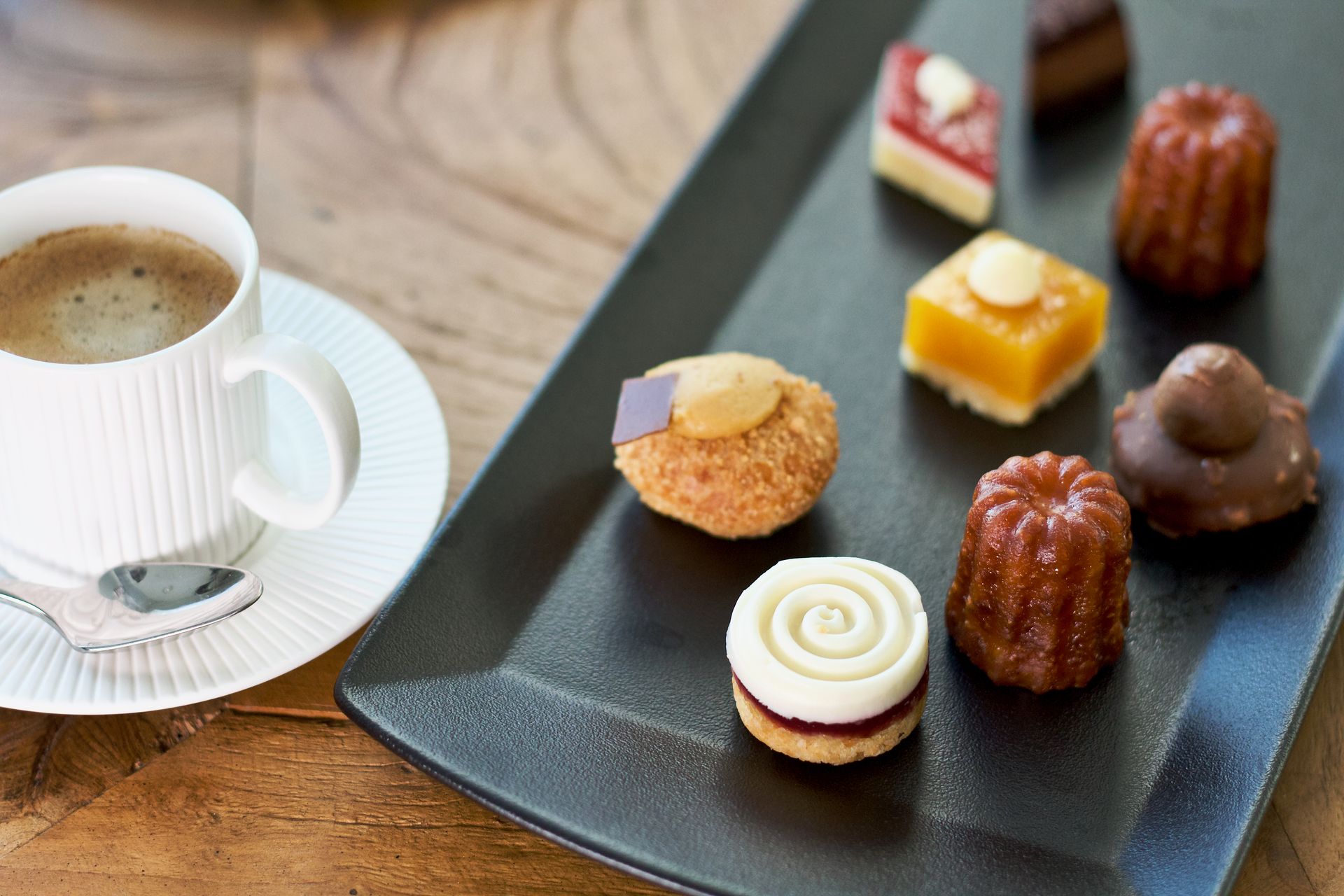 Mignardises dans une salle de réception