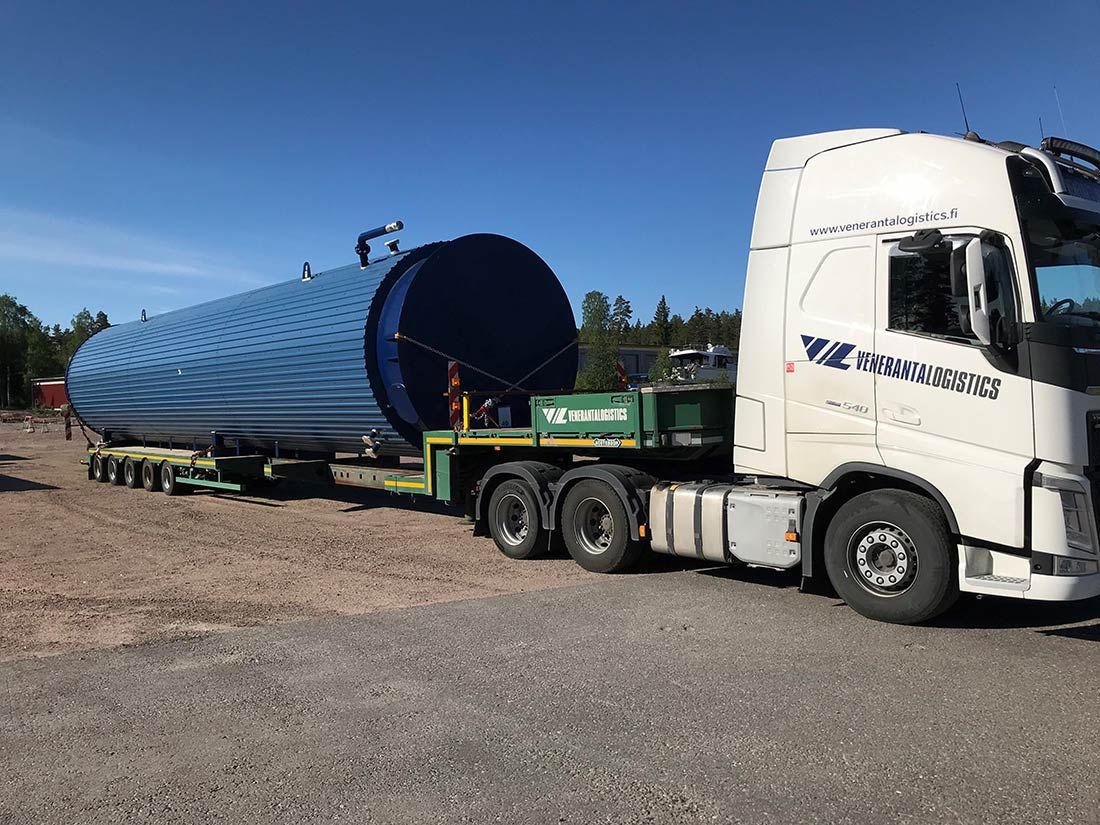 Veneranta Logistics Oy:n rekka