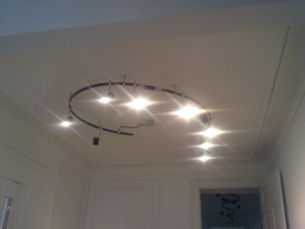 Lumières au plafond