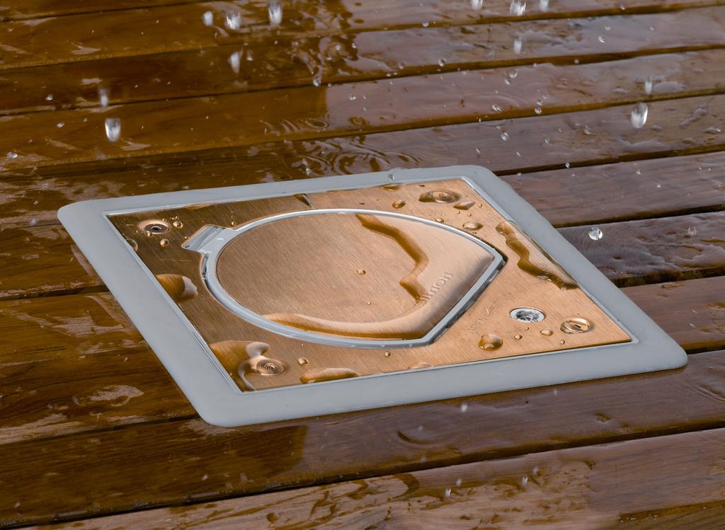 Prise extérieure avec cache