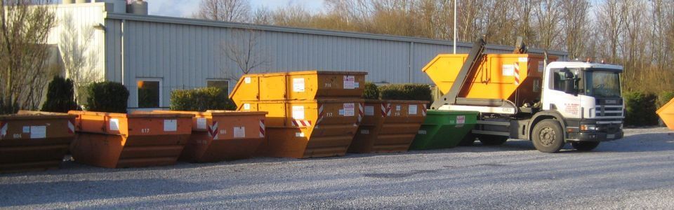 Container für Entsorgung von Abfall und Schutt