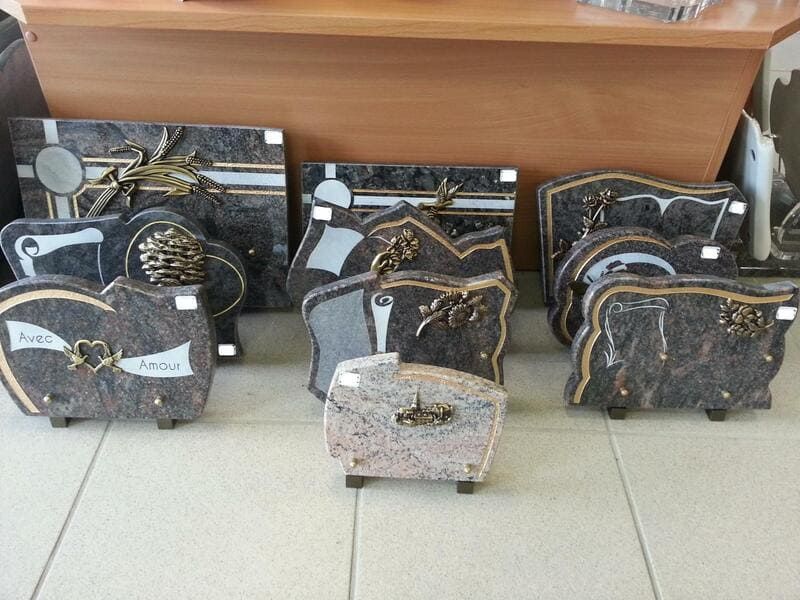 plaques de commémoration en marbre avec gravure personnalisée
