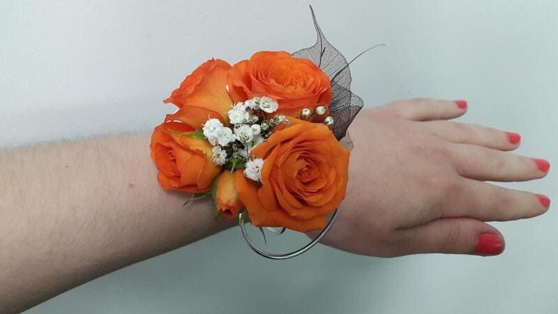 bracelet de demoiselle d'honneur roses oranges