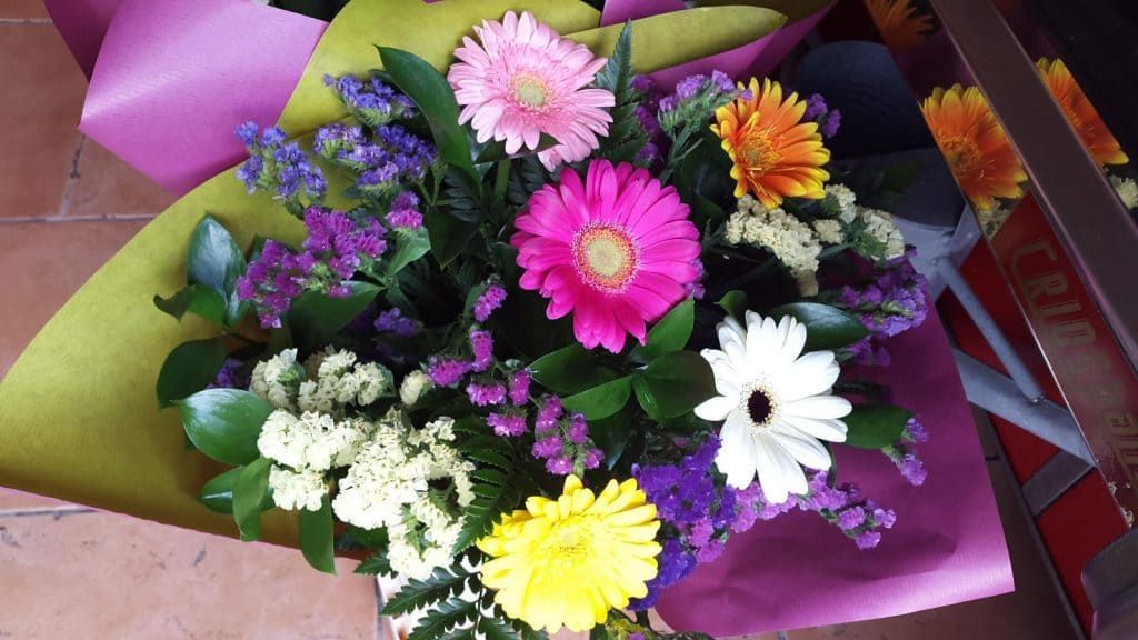 fleurs naturelles en bouquet