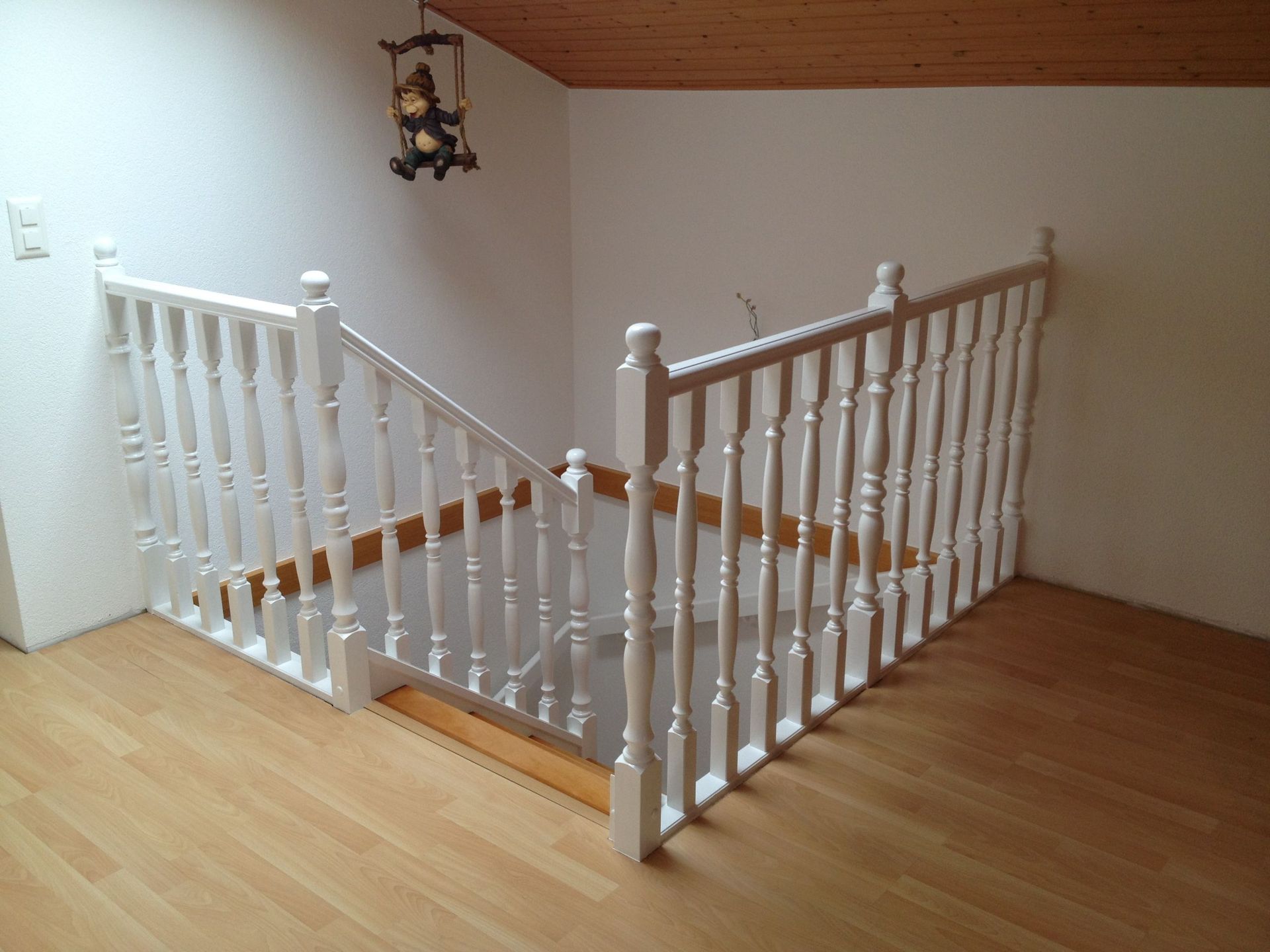 Vincent Thonney Peinture – plâtrerie – isolation - rénovation intérieur et extérieur – Moudon (VD)