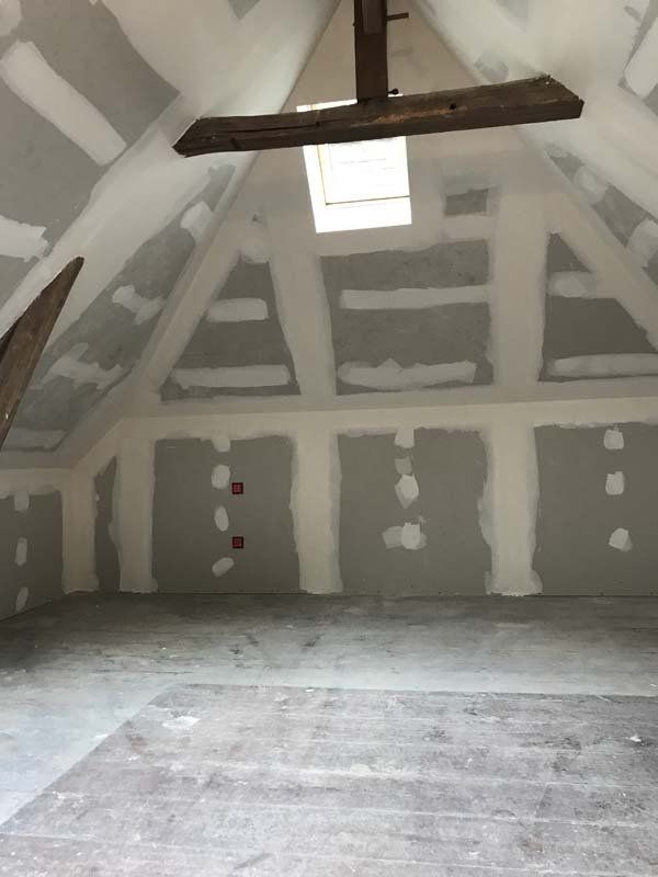 Isolation d'une pièce située dans les combles.