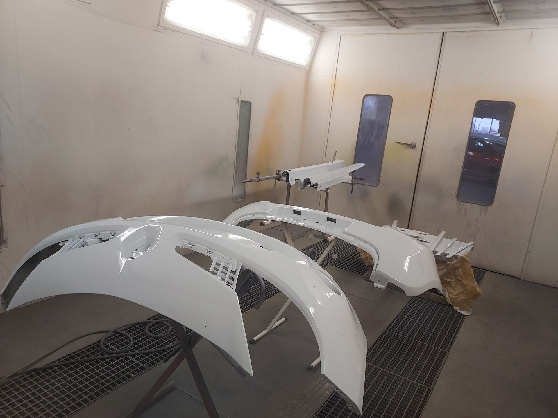 Peinture de carrosserie pour bas de caisse