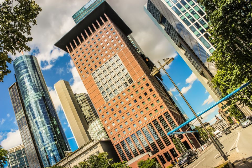 NGN Innenausbau GmbH JAPAN CENTER