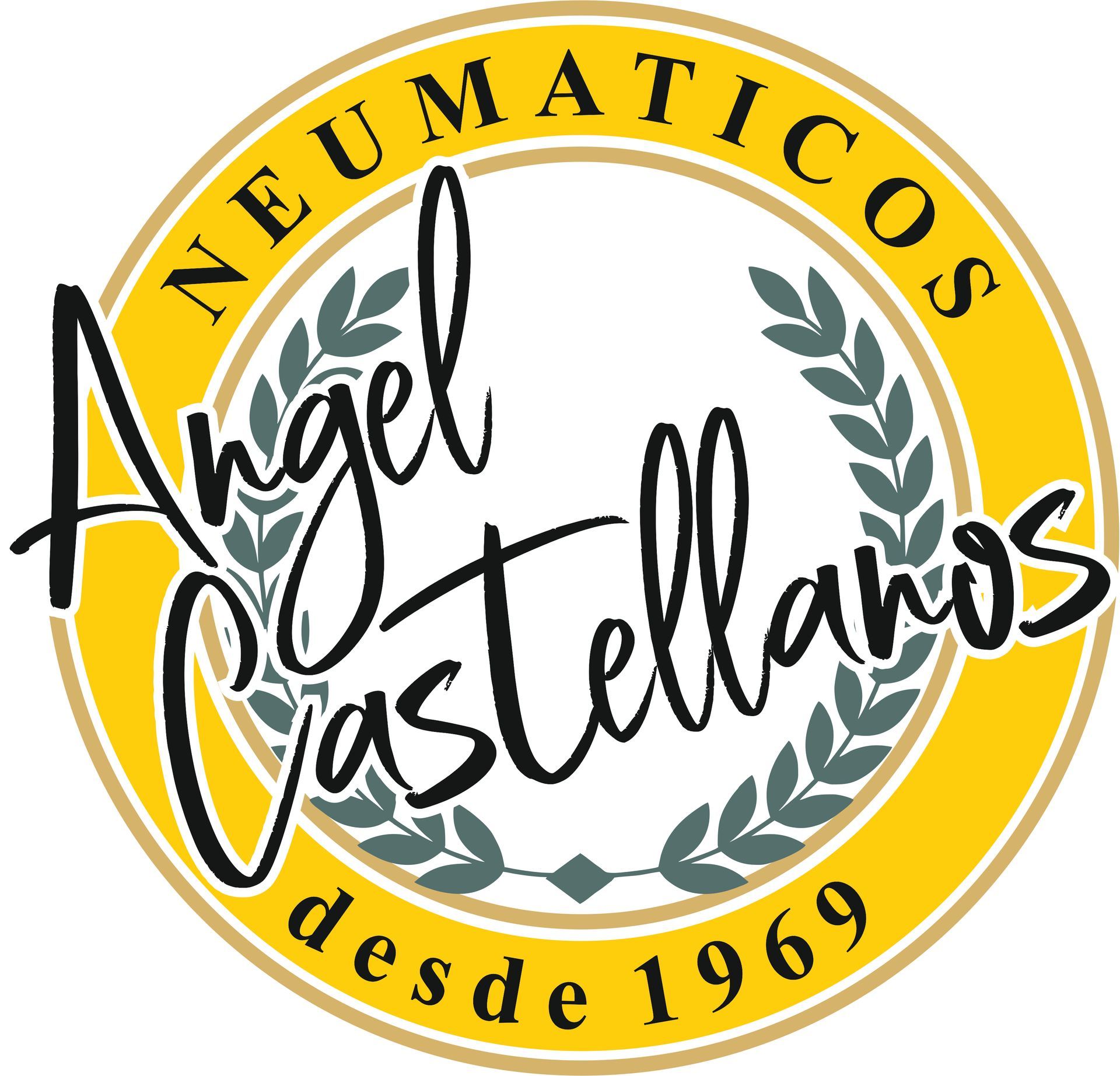 Logotipo para llantera "Angel Castellanos Neumaticos", color amarillo y negro, con texto y corona de flores.