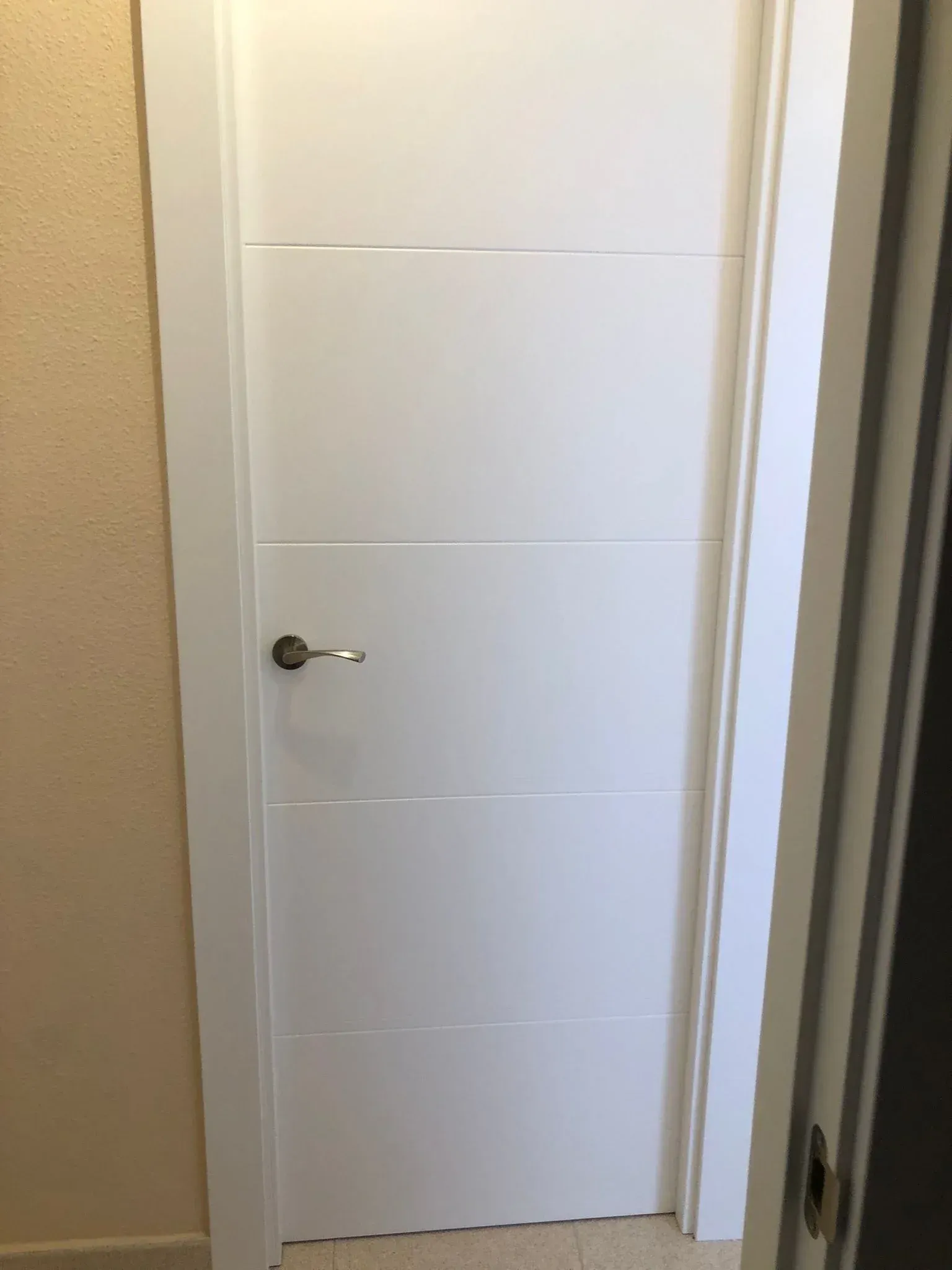 puertas de madera exterior en Alicante