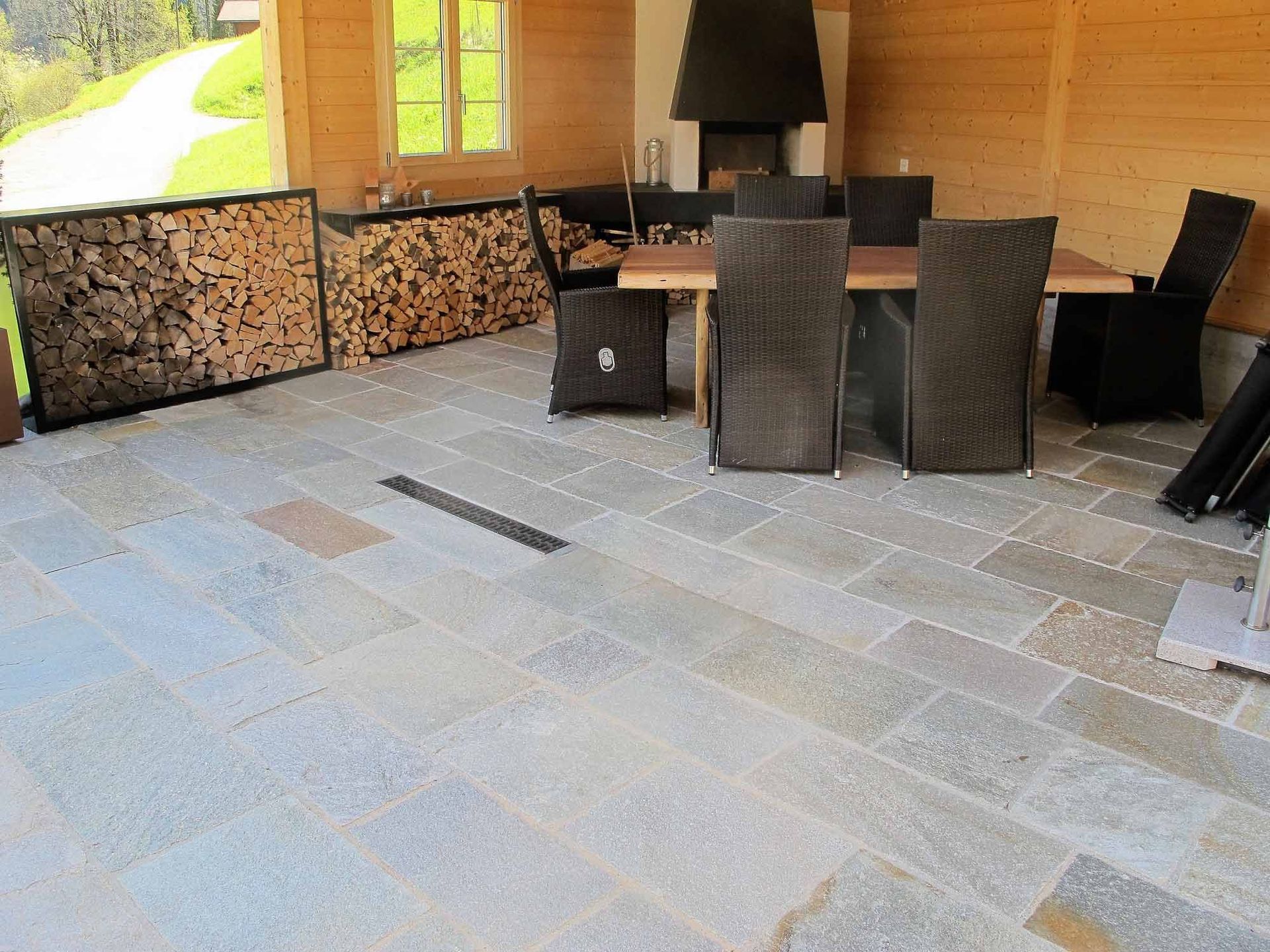 Natursteinplatten - Bowee Gartenbau AG