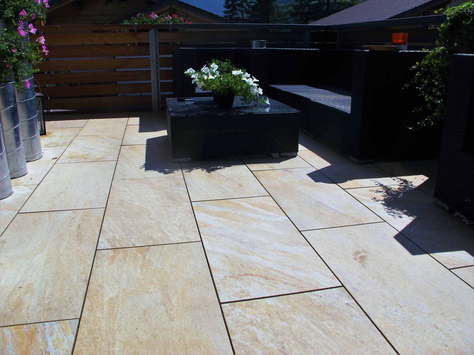 Outdoor-Keramikplatten - Bowee Gartenbau AG