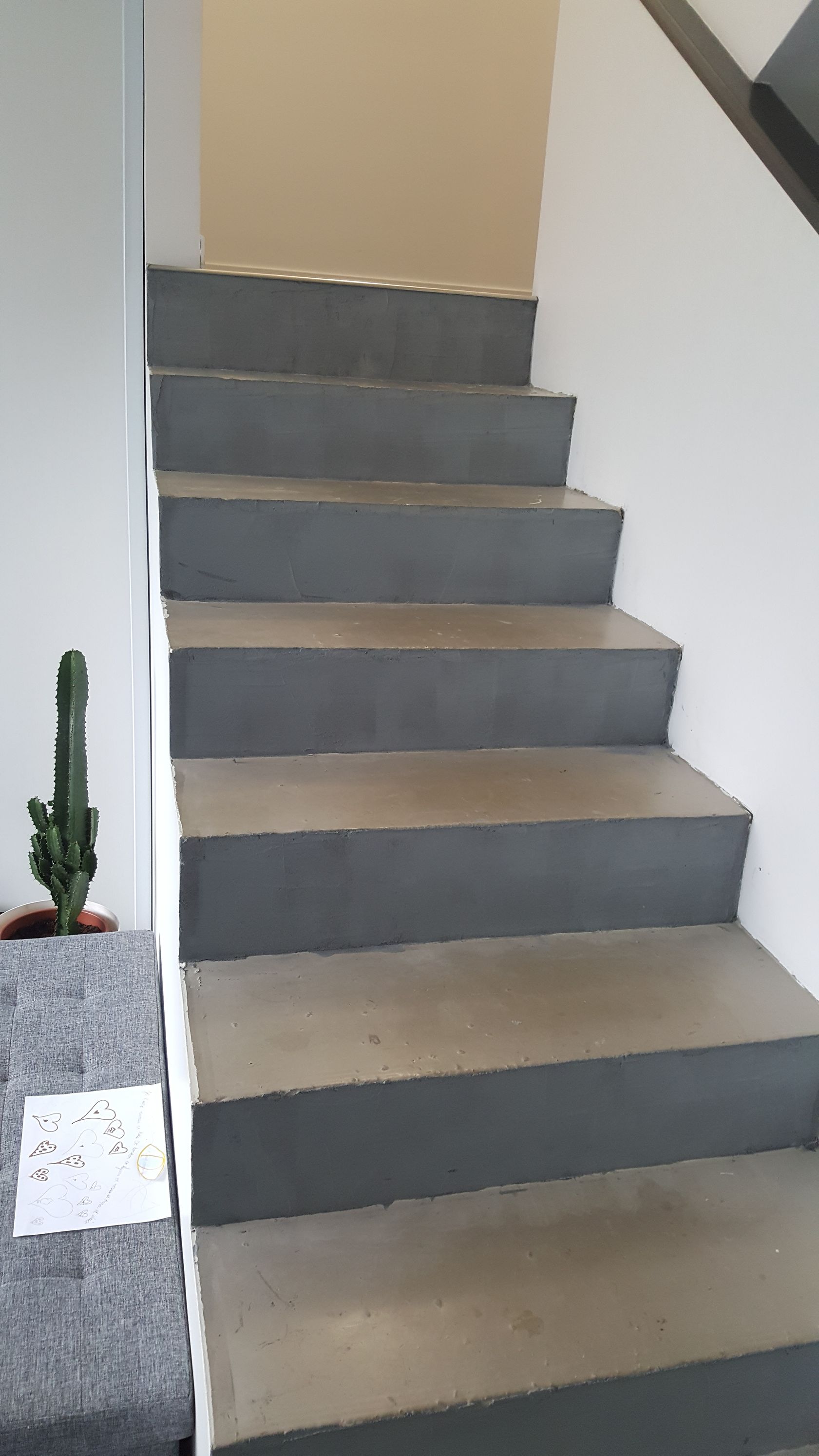 Mise en peinture de l'escalier