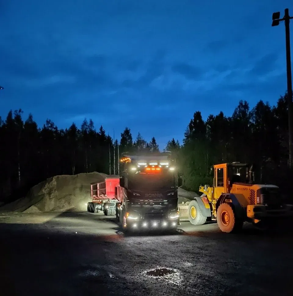 Kuljetusliike Varis Oy