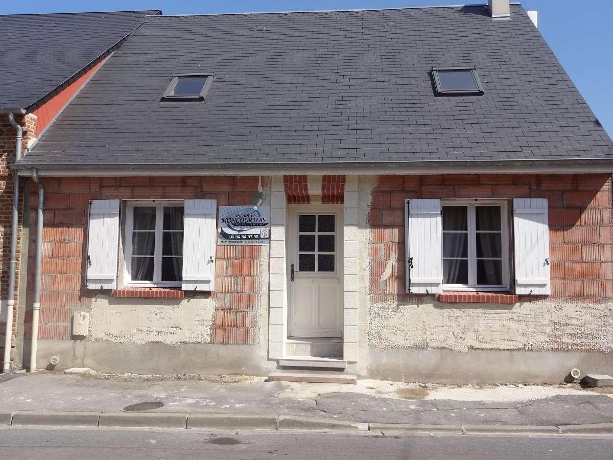 Travaux de façade : Enduit matriçé brique avant travaux - St Quentin Aisne 02