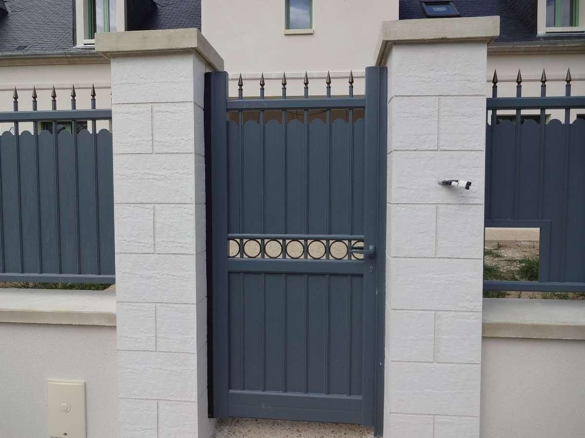 Pilasse Imitation pierre - Saint-Quentin