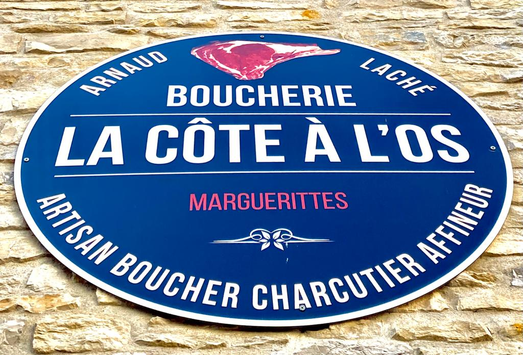 Logo sur plaque La Boucherie La Côte À L’os