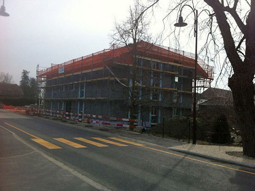 Tofaj Echafaudages Sàrl - travaux avec grutage