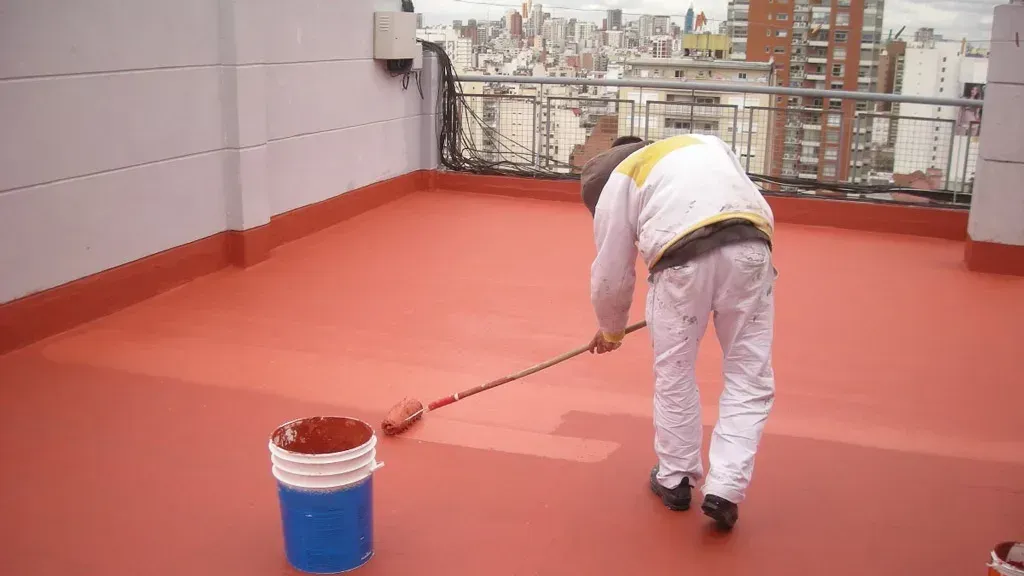 Icono de marcador de posición gris claro con un sol y montañas sobre fondo blanco