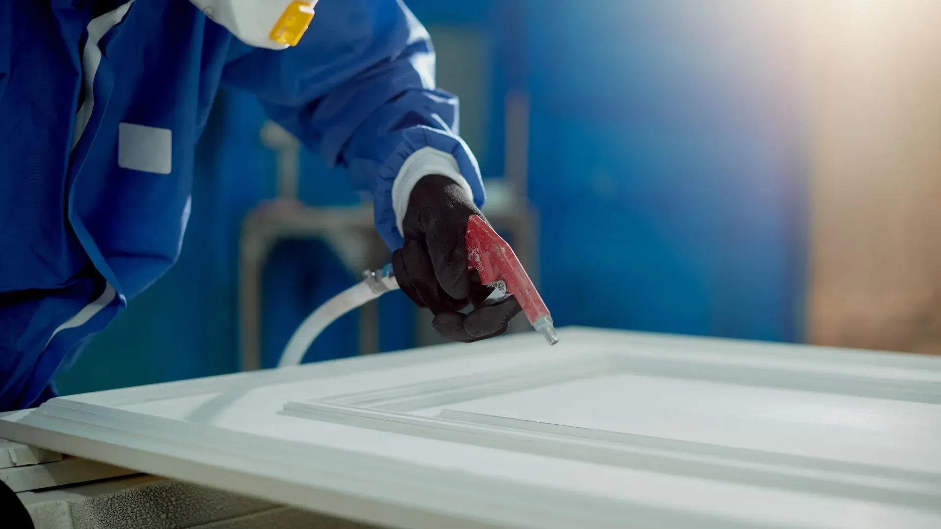 Puertas de madera lacadas a pistola en color blanco mate en un domicilio de León