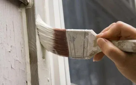 renovación de puertas sin obras mediante lacado en Astorga