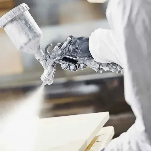 Servicio especializado en el lacado de puertas blancas con acabado de alta calidad en Astorga