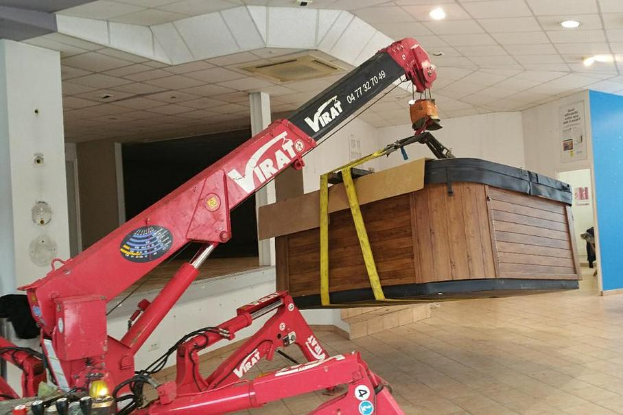 Installation d'un jacuzzi dans un spa, Rhône Alpes