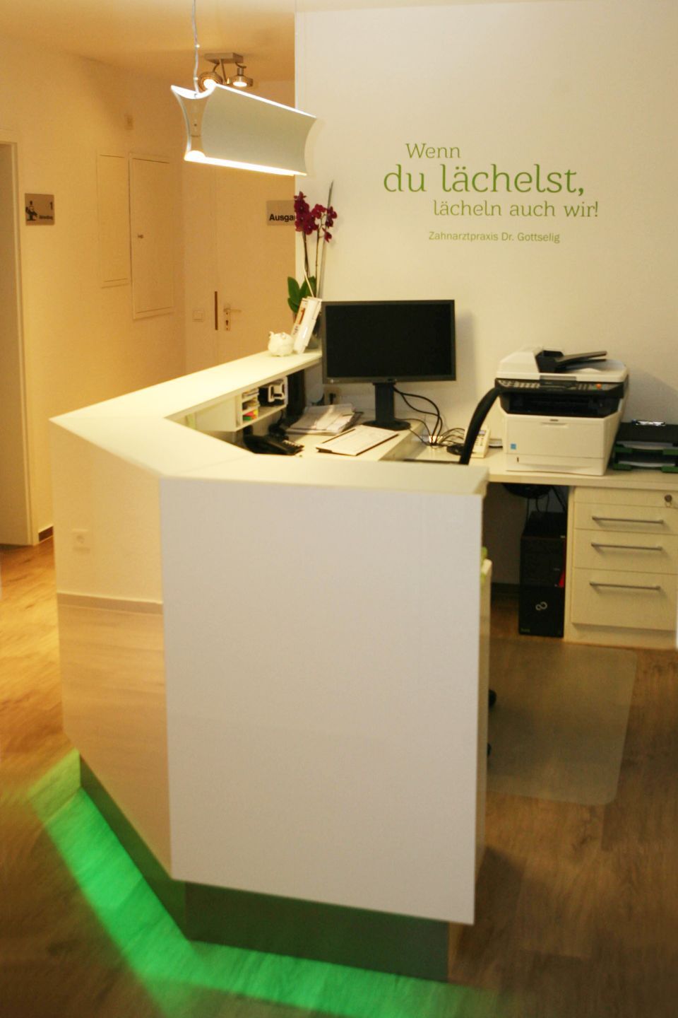 Zahnärztin Regina Gottselig-Sachs Empfangsbereich