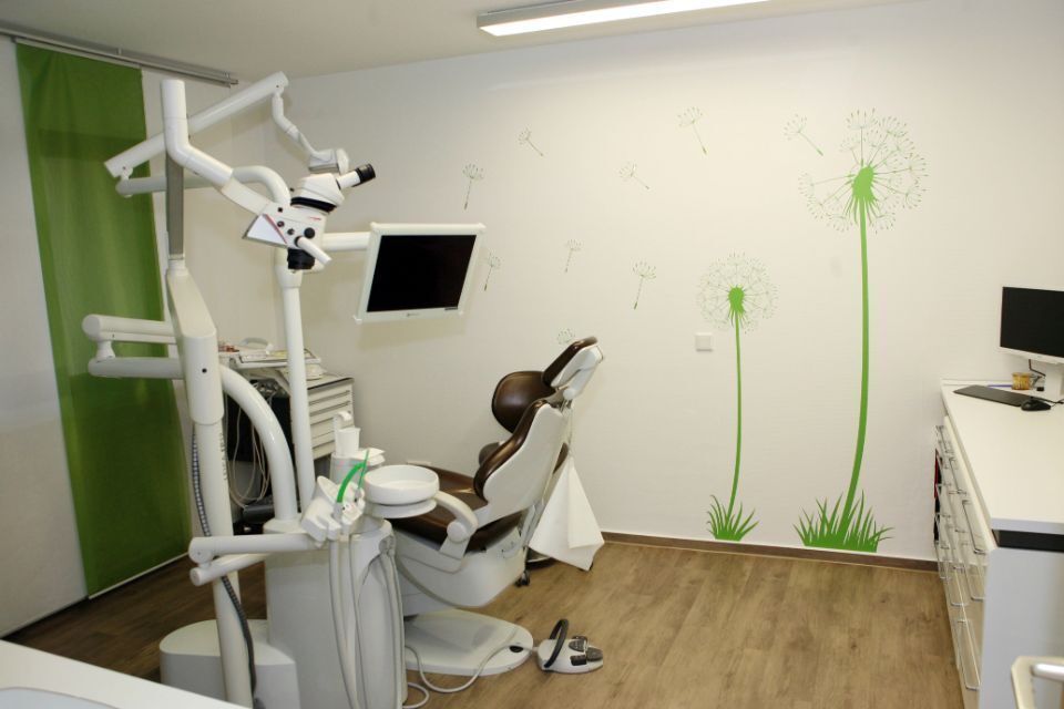 Zahnärztin Regina Gottselig-Sachs Behandlungsraum