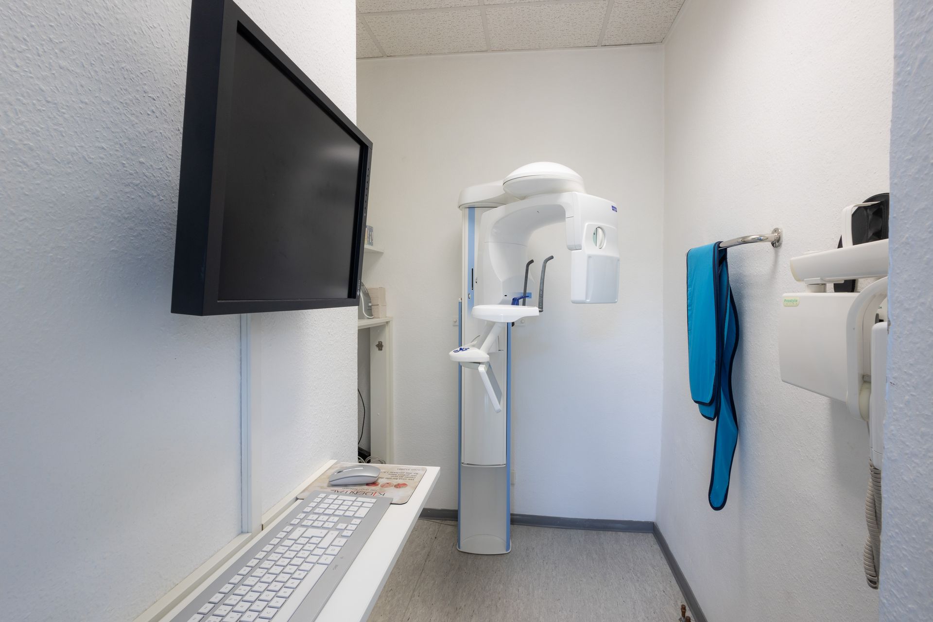 Röntgenraum in der Zahnarztpraxis