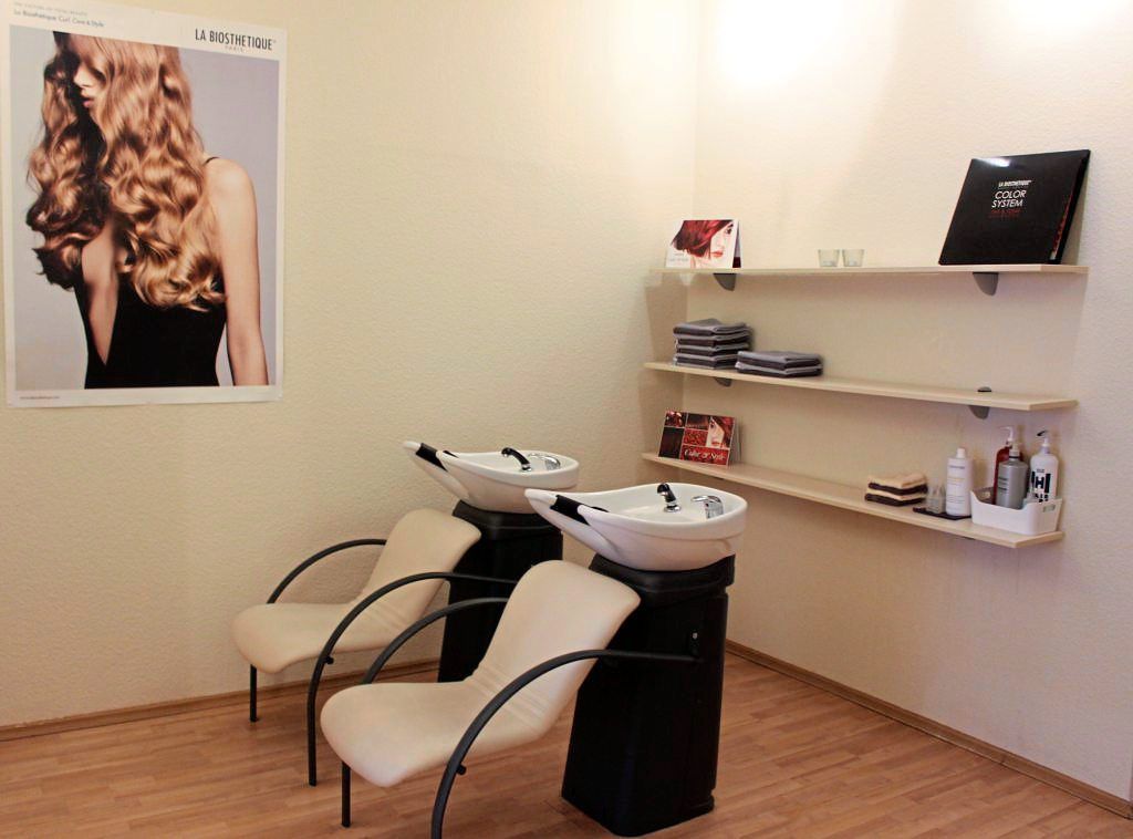 Friseur Cut & Color Salon Waschtische