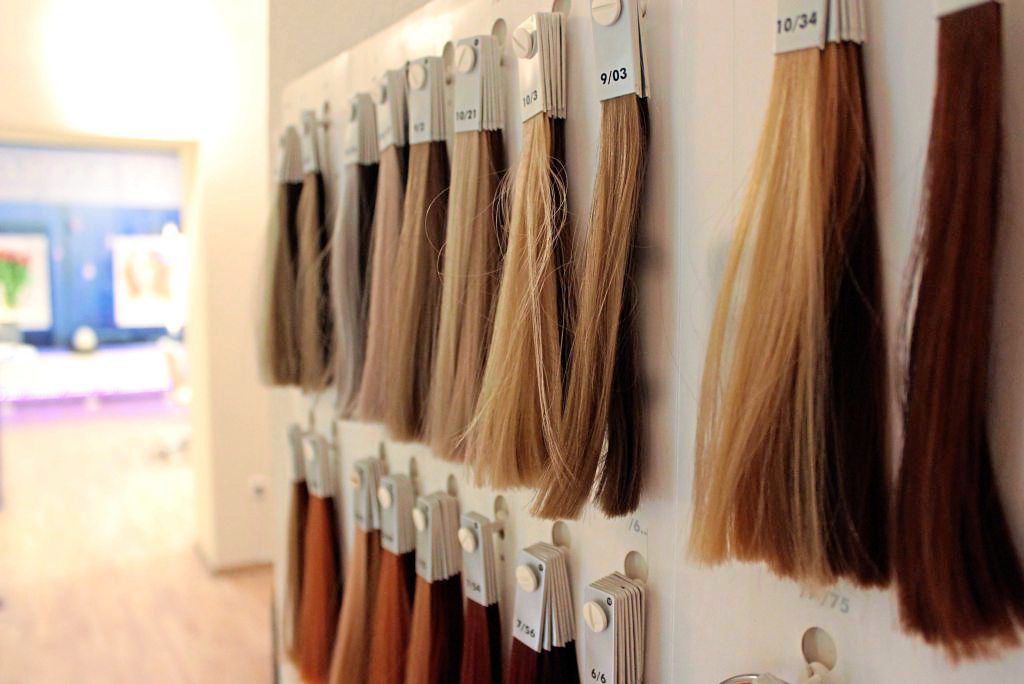 Friseur Cut & Color Salon Haarfarbenpalette