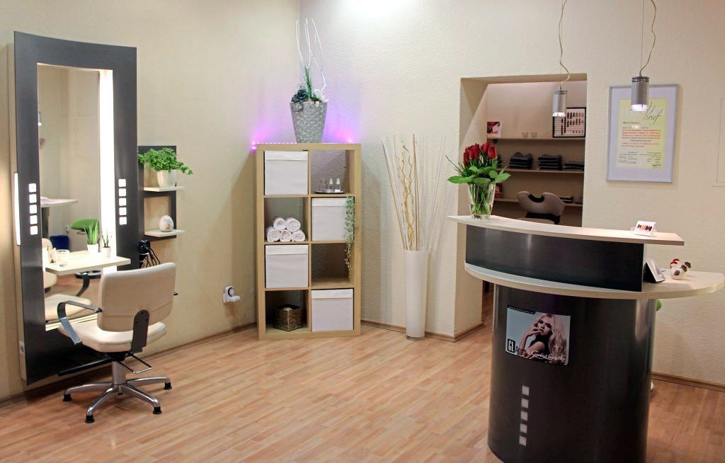 Friseur Cut & Color Salon Räumlichkeiten