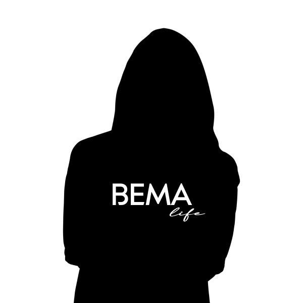 Silhouette d'une personne portant une veste à capuche avec l'inscription « BEMA life » dans le dos.