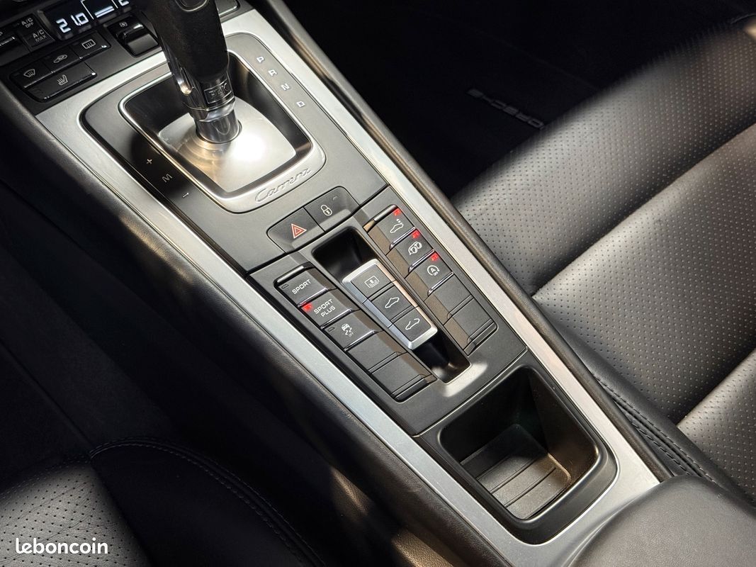 PORSCHE 991.1 CARRERA BLACK EDITION