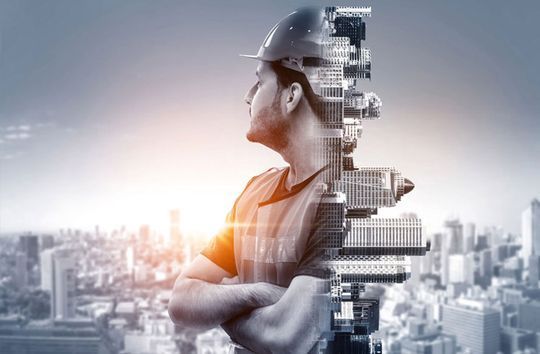 Remonttitarvikkeita rakennuksessa