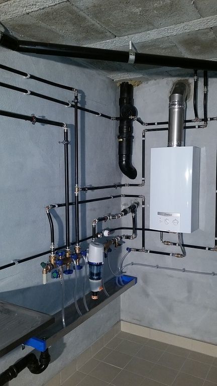 Besse et Vial Sàrl - Nourrice distr. eau et chauffe-eau gaz - Lourtier