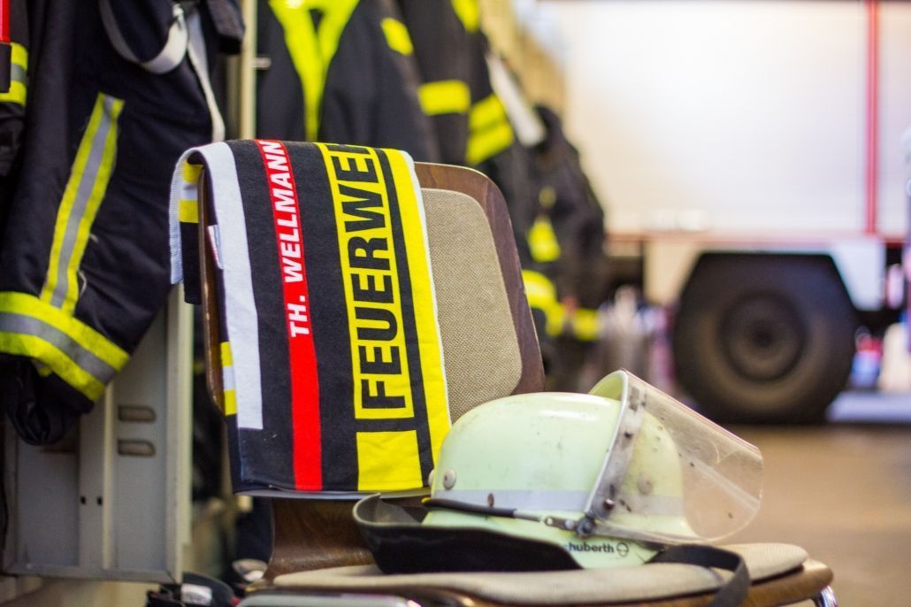 Ein Schal mit der Aufschrift Feuerwehr