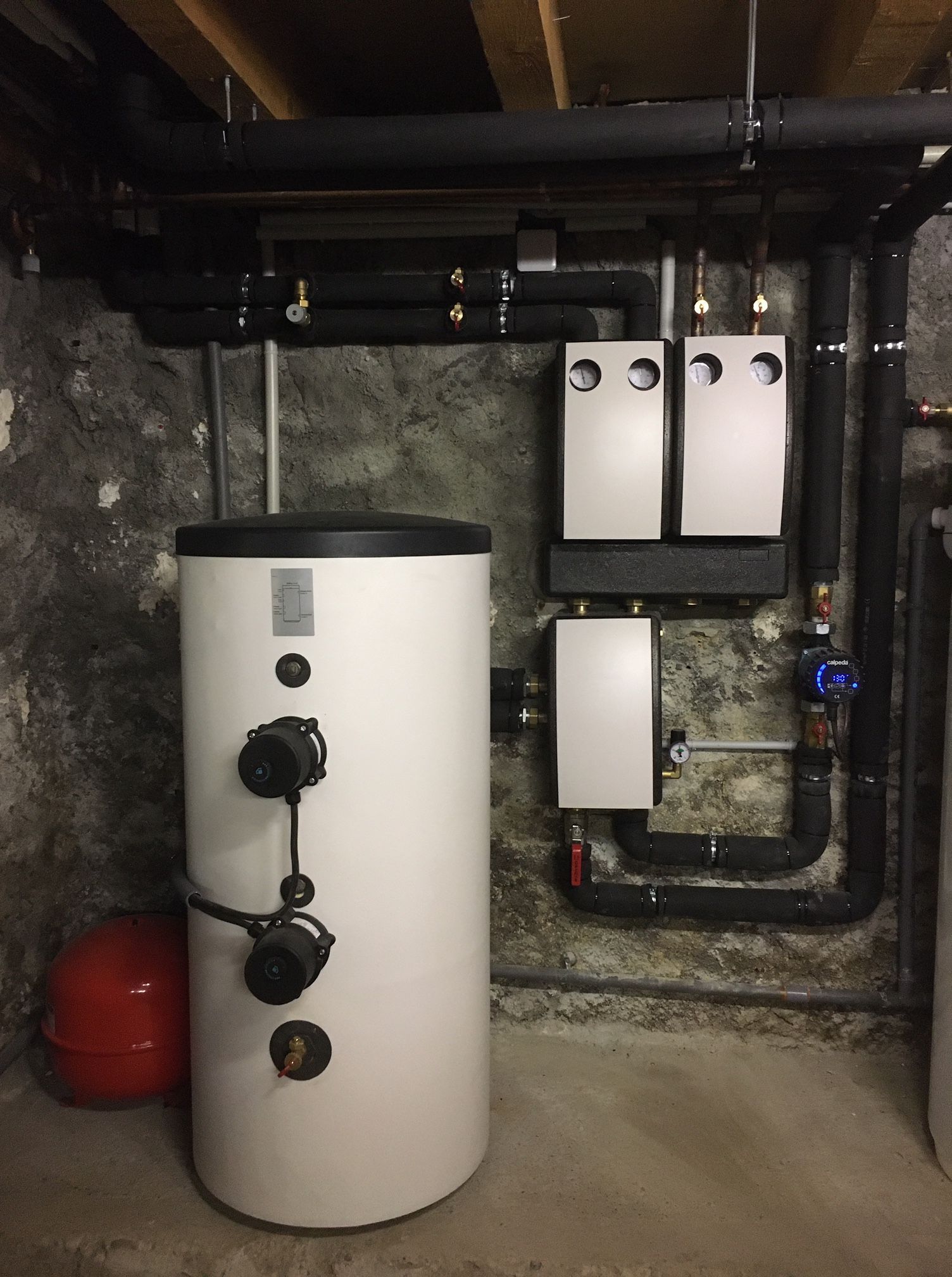 Un chauffe-eau thermodynamique cylindrique