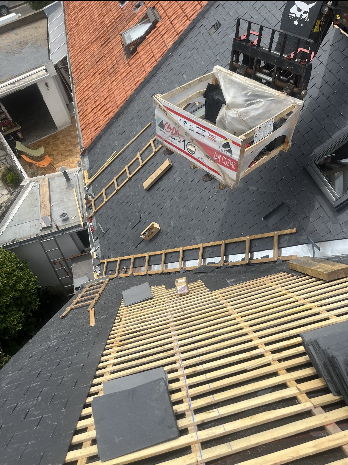 Travaux en hauteur sur toiture de château