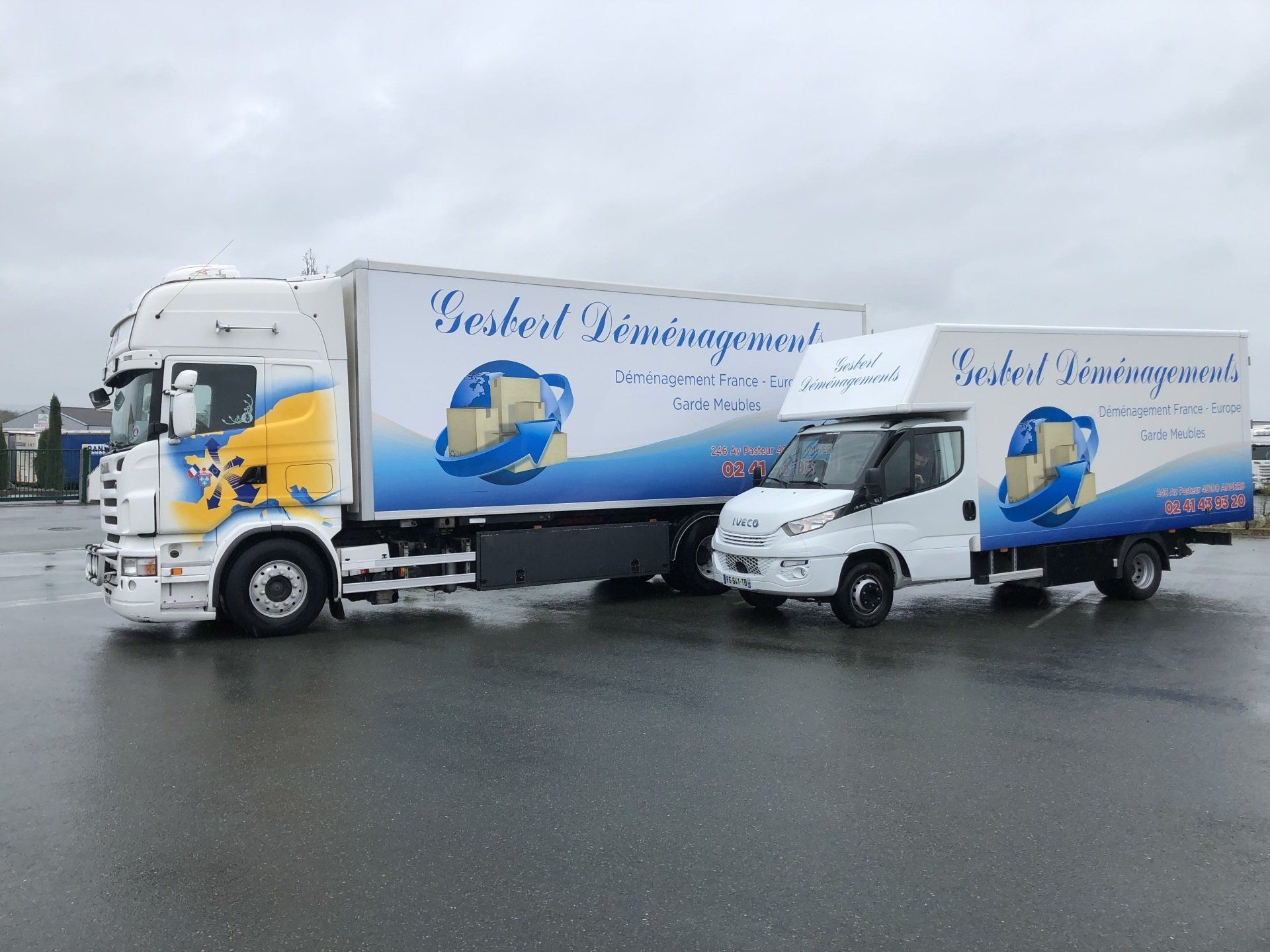 2 camions de déménagement JP MORILLE & FILS