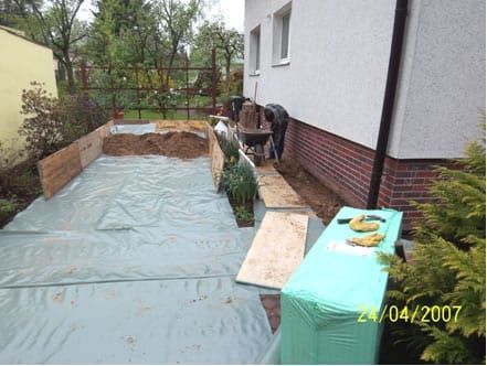 Ausführung einer Außen-Vertikal-Isolierung