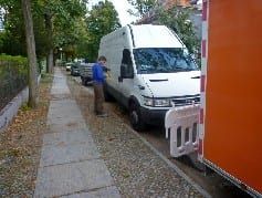 Bauschuttcontainer / Materialhänger / Werkzeug-LKW / Bauwagen / Sanitäreinheit.