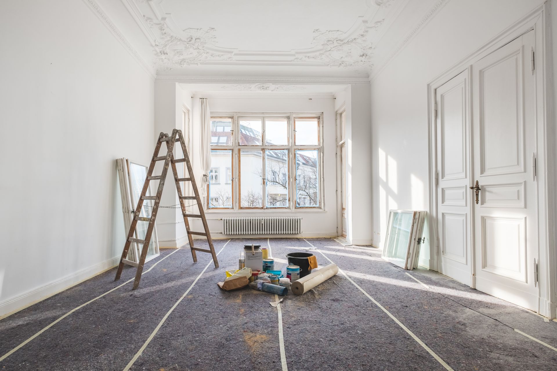 Pièce à vivre en rénovation de peinture