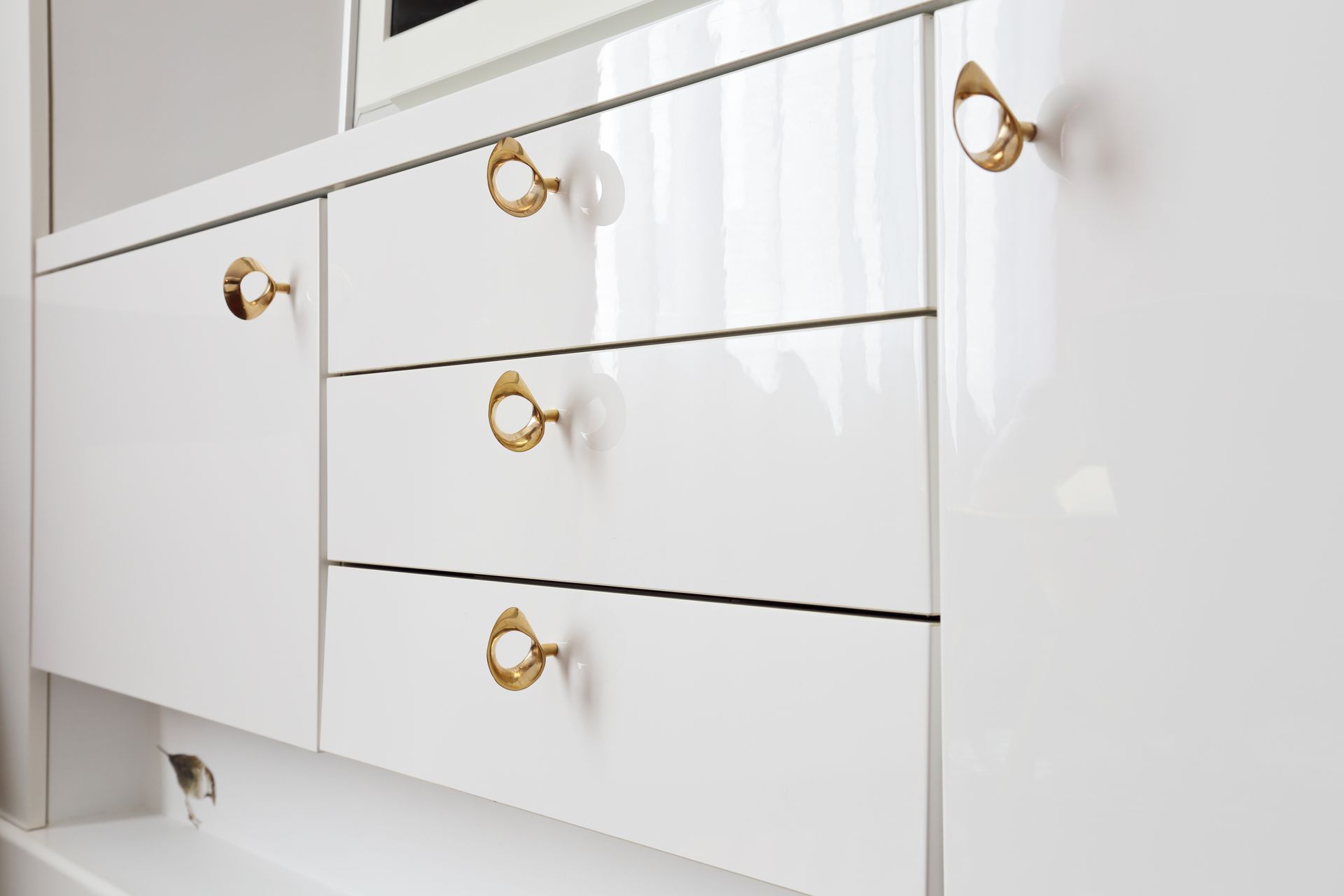 Meuble blanc laqué