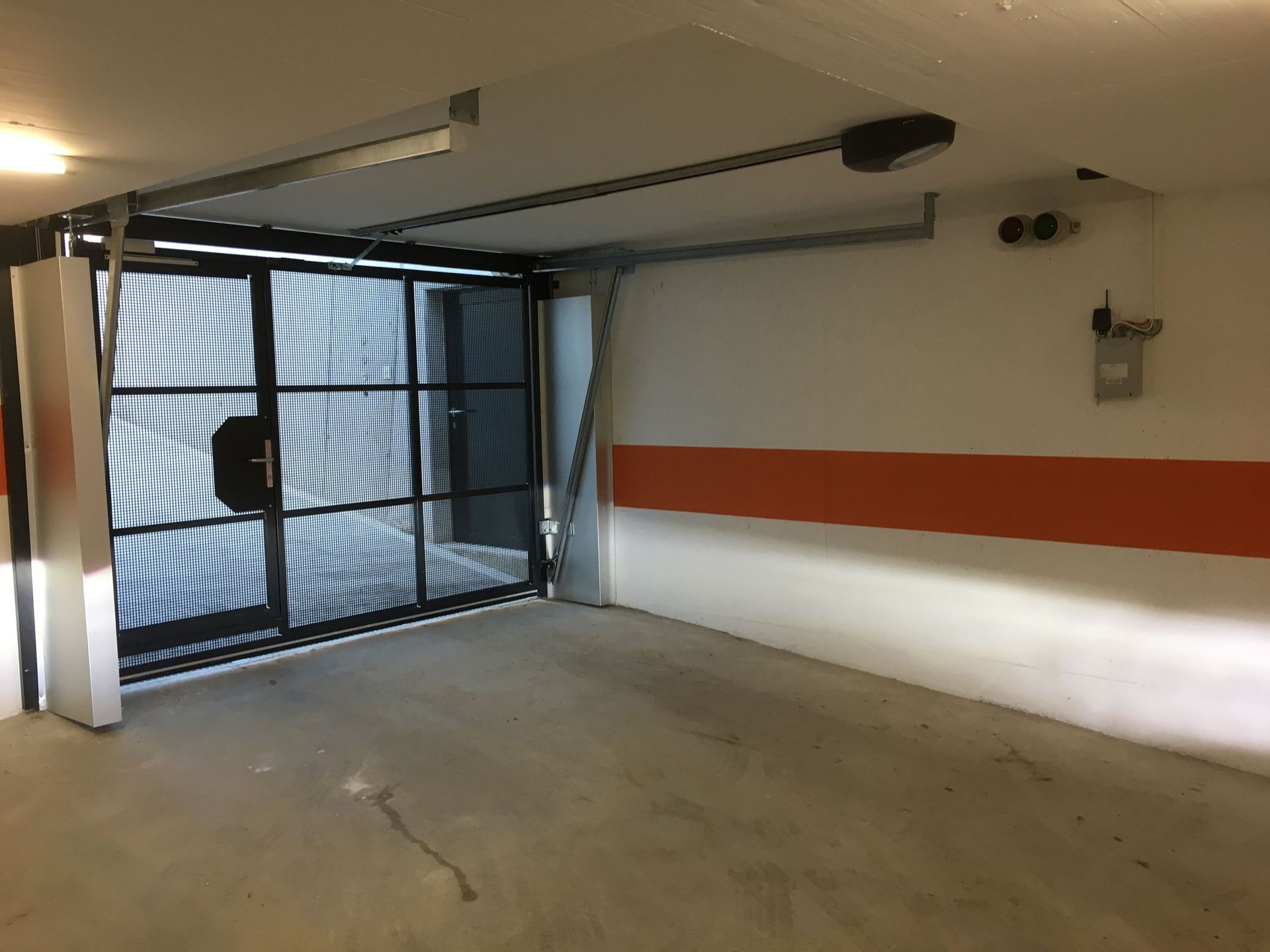 Seilzugkipptor nicht Ausschwenkend Hombrechtikon- Blank Technik GmbH