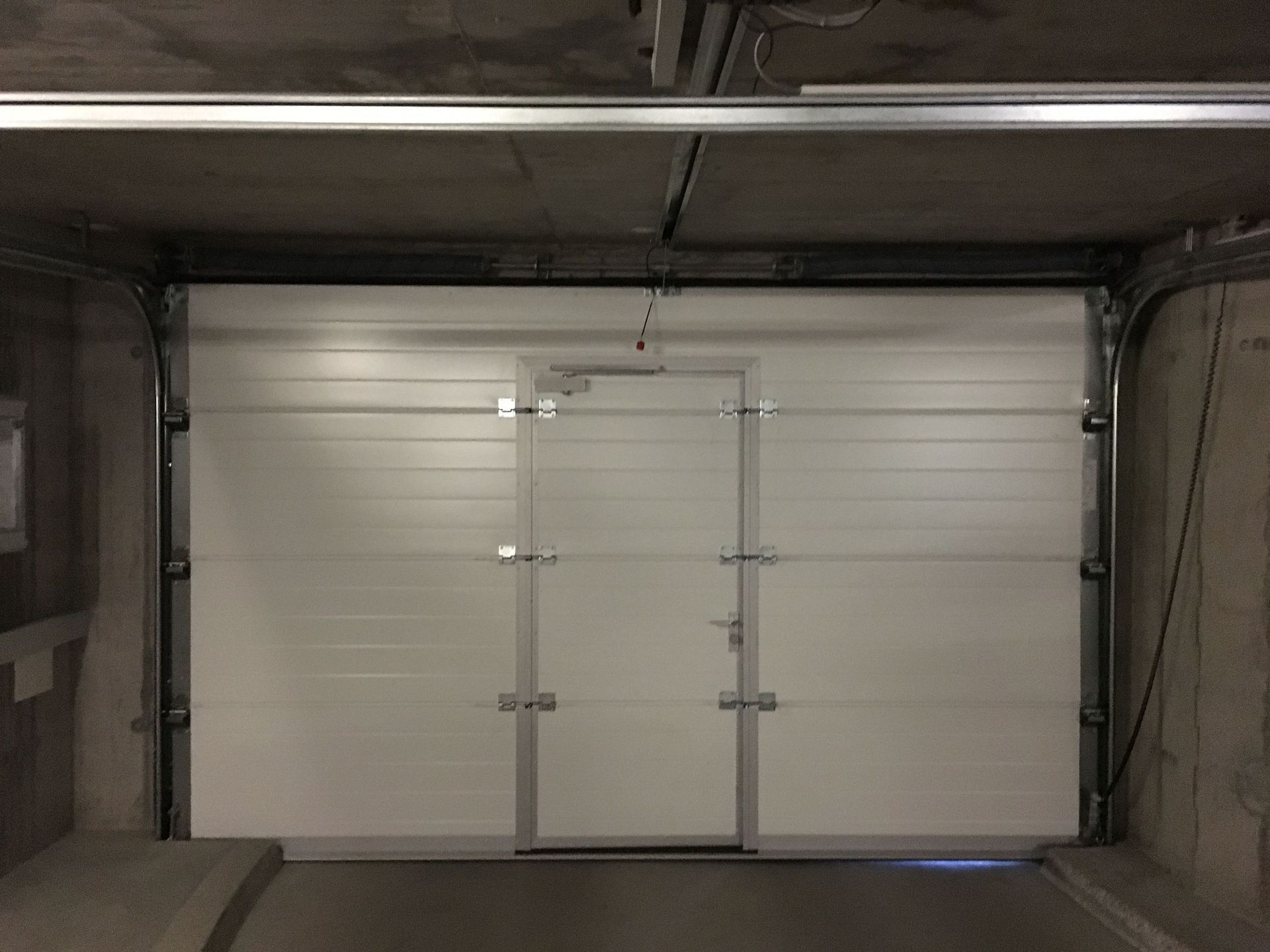 Sektionaltor Sammelgarage Scuol - Blank Technik GmbH