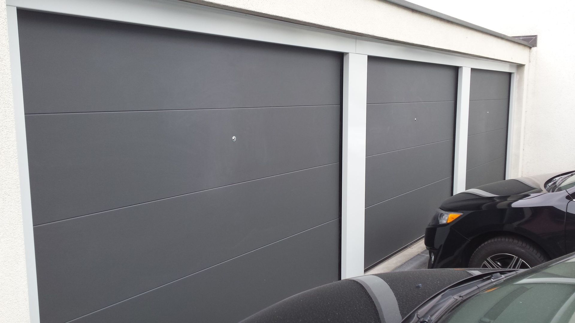 Sektionaltore mit Umrandung Wallisellen - Blank Technik GmbH